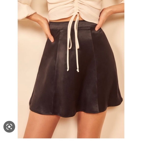 NWT Reformation Demie black silk mini skirt size 12